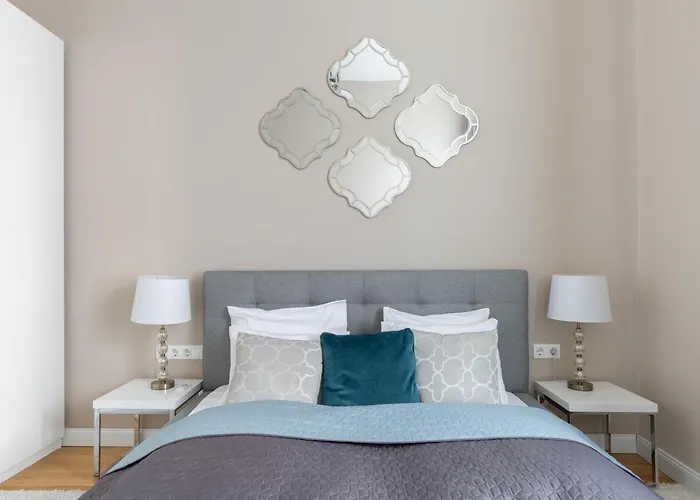 Lovely 2-Bedroom Apartment At The Vaci Street